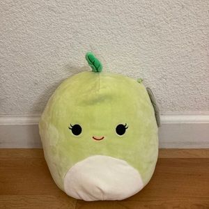NWT (8in) green apple squishmallow